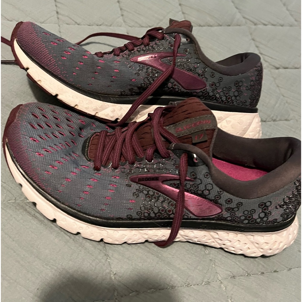 Brooks shoes women size 9